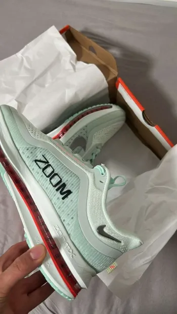 Używany Pegasus Nike Air Zoom Premium bike — zdjęcie 2 z 5
