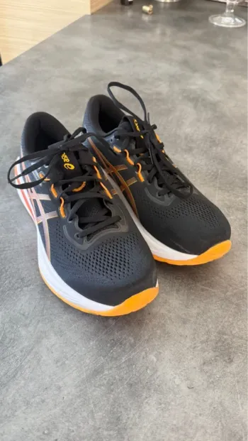 Brugt Asics Gel Cumulus 28 bike — billede 3 af 3