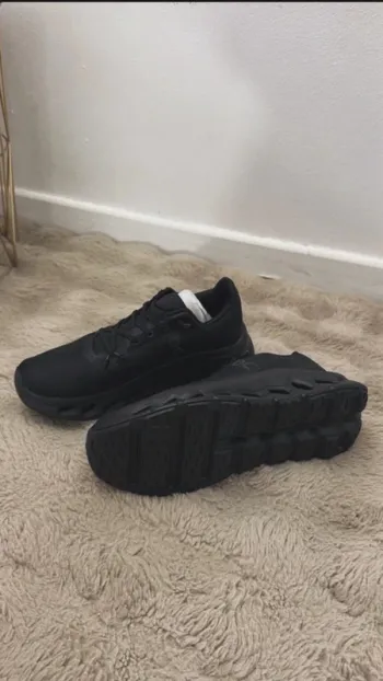 Used Nike On Clouds bike — image 2 of 2