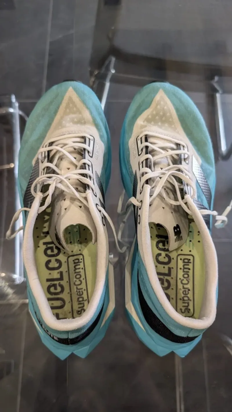 Brugt New Balance FuelCell SuperComp Elite v4 Running Shoes