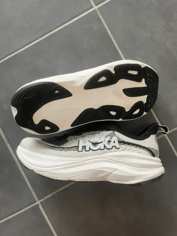 Tweedehands Hoka Skyflow bike — afbeelding 2 van 4