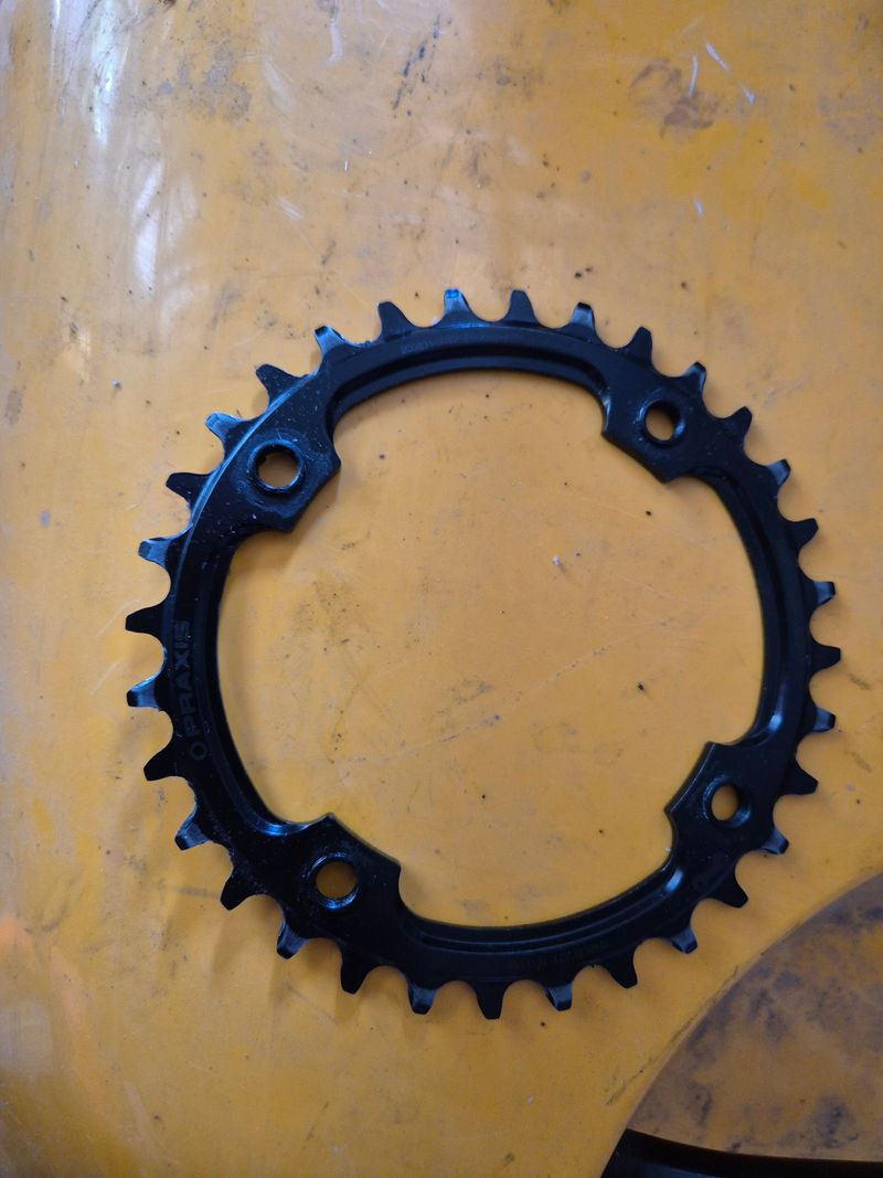 Brugt Praxis Works 32T BCD 104 Narrow Wide Chainring Drivetrain & Pedals