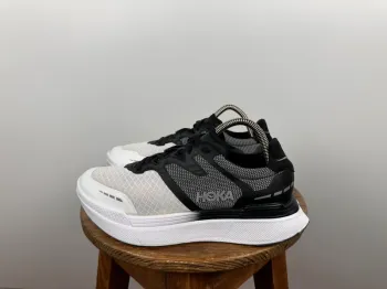 Used White Transport X Laufschuhe