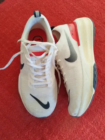 Brugt Nike Zoom X Invincible Run 3 bike — billede 2 af 10