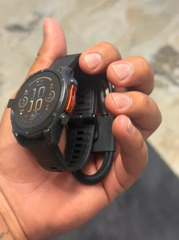 Used Garmin fenix 8 47 mm bike — image 2 of 5