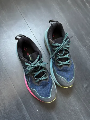 Käytetty Asics trail schoenen dames bike — kuva 3 / 5