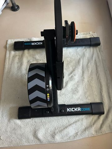 Gebrauchtes Wahoo KICKR CORE 2 2025 bike — Bild 3 von 4