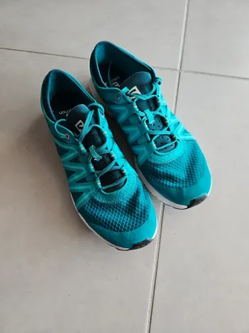 Salomon Trail Running Shoes size 40 2/3 bike de segunda mano — imagen 2 de 8