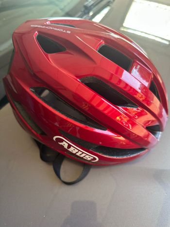 ABUS Cycling Helmet bike d'occasion — image 6 sur 6