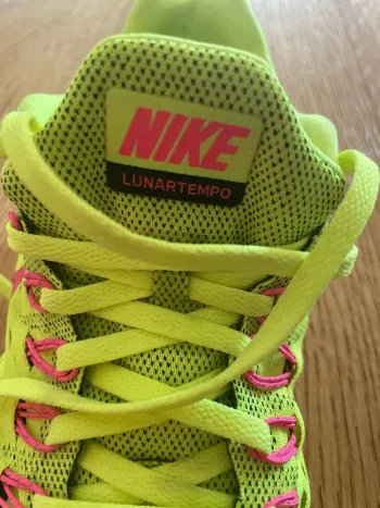 Gebrauchtes Ideal Nike LunarTempo bike — Bild 5 von 5