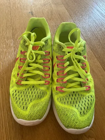 Gebrauchtes Ideal Nike LunarTempo bike — Bild 2 von 5