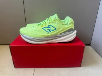 New Balance 1080 v15 bike d'occasion