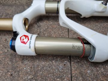 Used RockShox SID Race bike — image 2 of 5