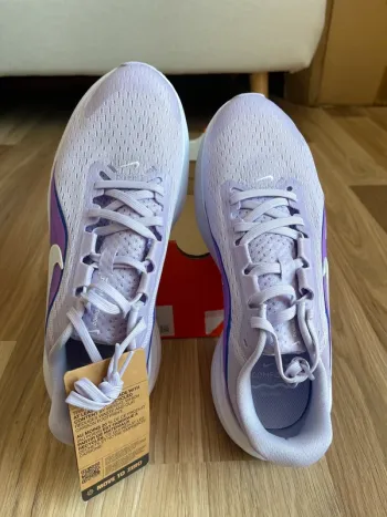 Gebrauchtes White Nike Downshifter 14 bike — Bild 2 von 5