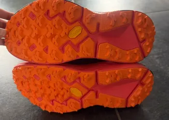 Käytetty Hoka Speedgoat 2 bike — kuva 3 / 3