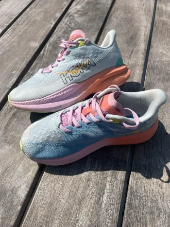 Tweedehands Hoka Mach 6 bike — afbeelding 4 van 6