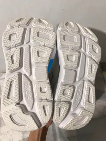 Hoka Chaussure size 39 bike d'occasion — image 11 sur 14