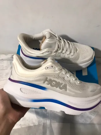Hoka Chaussure size 39 bike d'occasion — image 3 sur 14