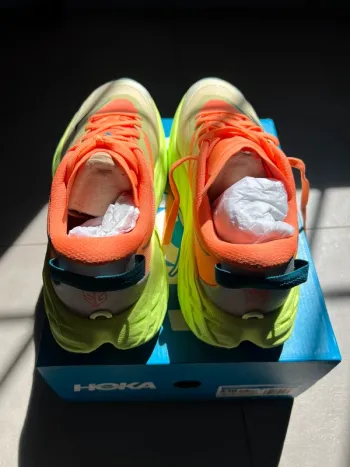 Used Hoka Speedgoat 7 bike — image 4 of 6