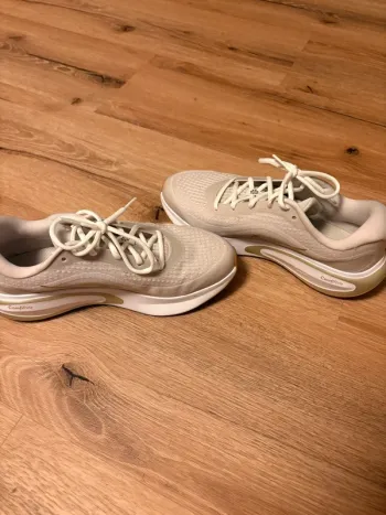 Gebrauchtes Nike Sportschuhe Gold bike — Bild 7 von 10