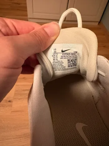 Gebrauchtes Nike Sportschuhe Gold bike — Bild 6 von 10