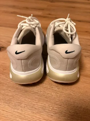 Gebrauchtes Nike Sportschuhe Gold bike — Bild 4 von 10