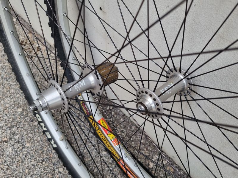 Used Frm /Mavic 26er Wheels Wheels