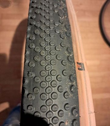 Używany Schwalbe G-One Ultrabite/Bite bike — zdjęcie 6 z 10