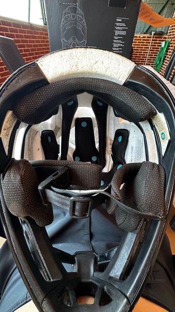 Brugt 100% Full-Face Helmet bike — billede 8 af 13