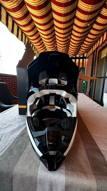 Used 100% Full-Face Helmet bike — image 2 of 13