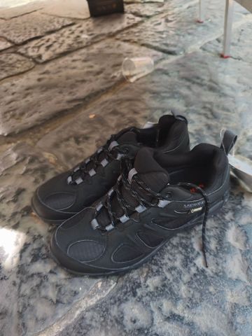 Merrell Trekking Shoes Hiking d'occasion