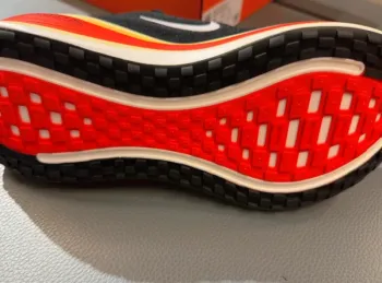 Gebrauchtes Nike Vomero Plus bike — Bild 5 von 5