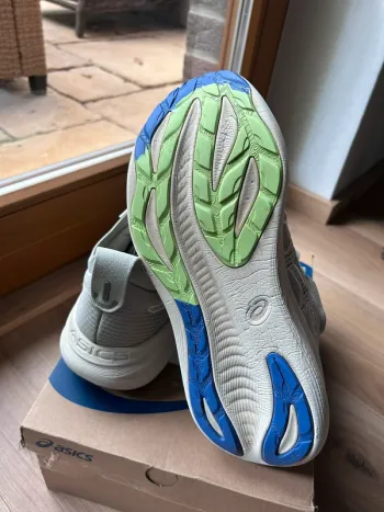 Asics Nimbus 27 TR bike d'occasion — image 6 sur 7