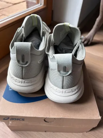 Asics Nimbus 27 TR bike d'occasion — image 4 sur 7