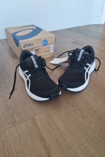 Used Asics Chaussure de sport bike — image 5 of 7