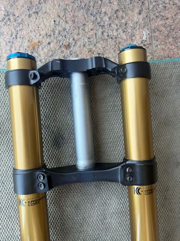 Used Fox 40 Grip X2 2025 bike — image 2 of 8