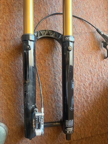 Brugt Fox 40 Grip X2 2025 bike — billede 3 af 7