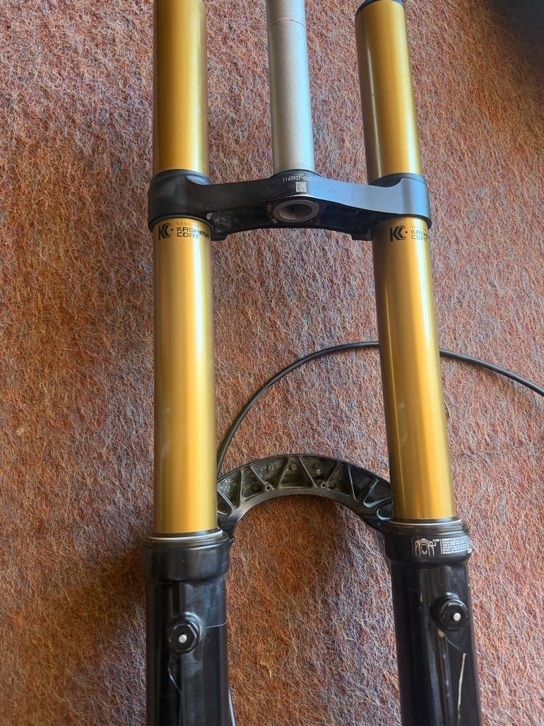 Brugt Fox 40 Grip X2 2025 bike — billede 2 af 7