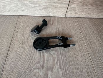 Używany Garmin ROAD STEM COMPUTER MOUNT bike — zdjęcie 4 z 6