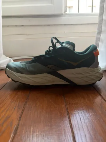 Used Hoka Speedgoat 7 bike — image 2 of 3