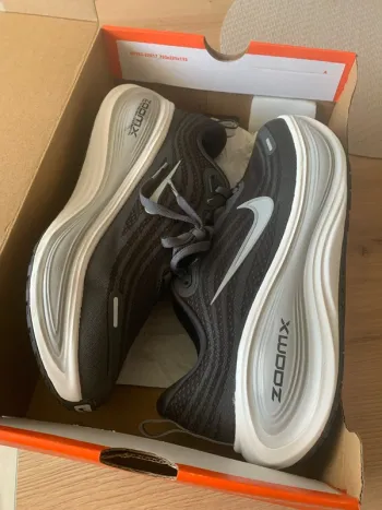 Gebrauchtes Nike Vomero Plus bike