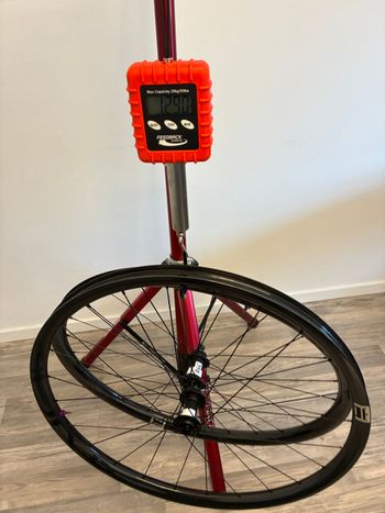 Použité Duke Baccara WRX27 SLR2 Carbon Wheelset 2026 bike