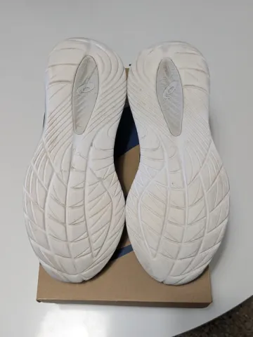 Used Asics Gel-Cumulus 27 bike — image 4 of 6