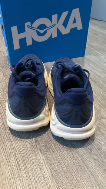Tweedehands Scarpa Hoka Bondi 9 bike — afbeelding 7 van 8
