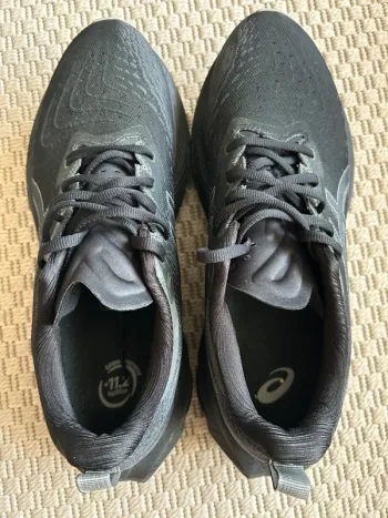 Używany Asics Novablast 4 bike — zdjęcie 7 z 12