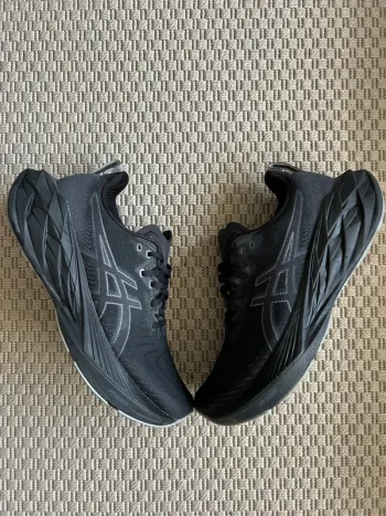 Używany Asics Novablast 4 bike