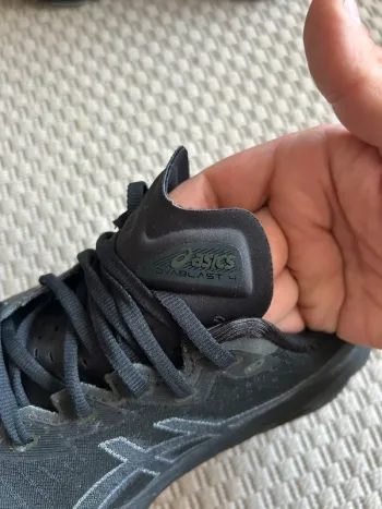 Używany Asics Novablast 4 bike — zdjęcie 11 z 12