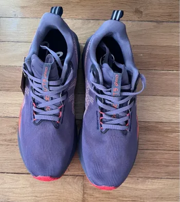 Used Asics Novablast 5 bike — image 5 of 5