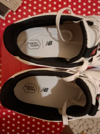 Used New Balance Fresh Foam bike — image 4 of 8