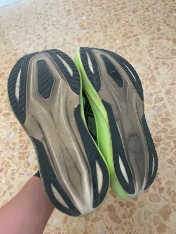 Asics Megablast bike d'occasion — image 3 sur 8
